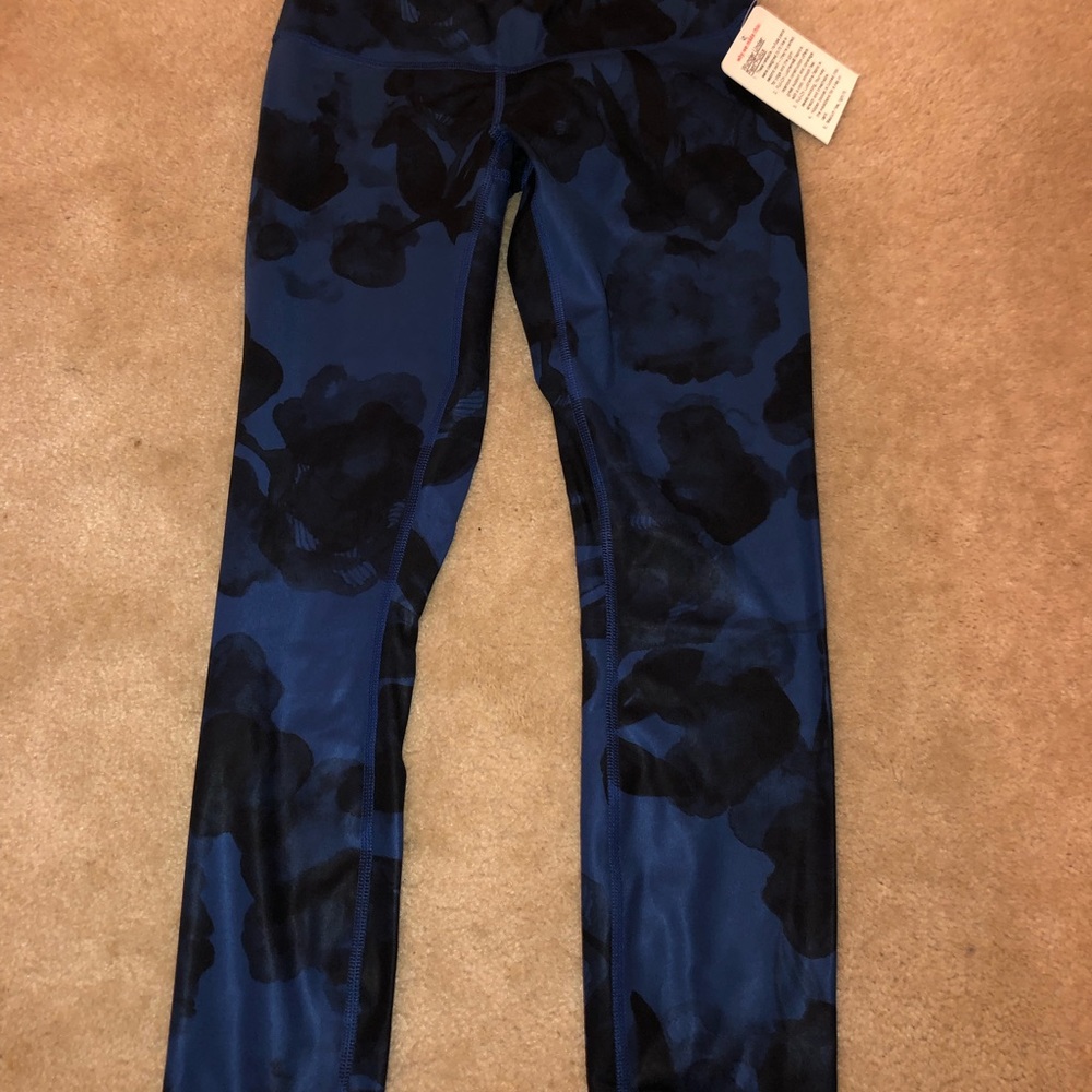 Brand new lululemon leggings! - Picture 3 of 4